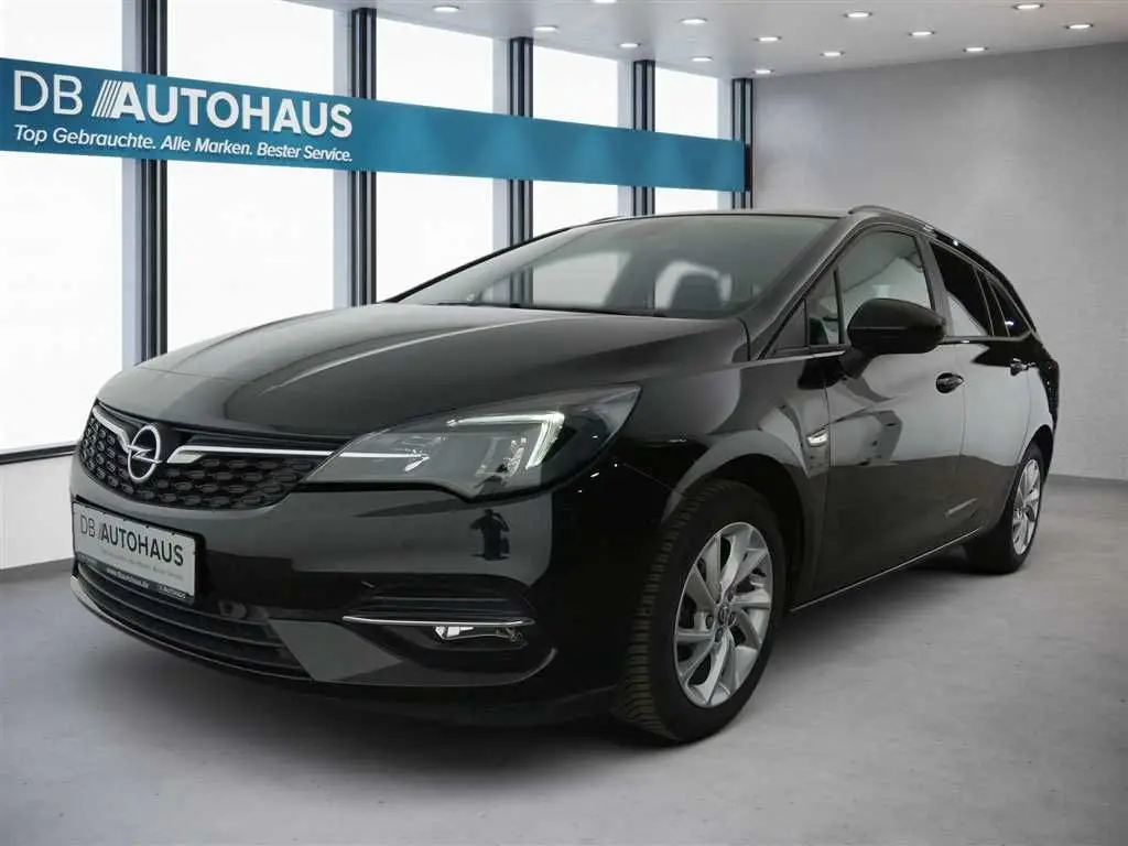 Photo 1 : Opel Astra 2022 Essence