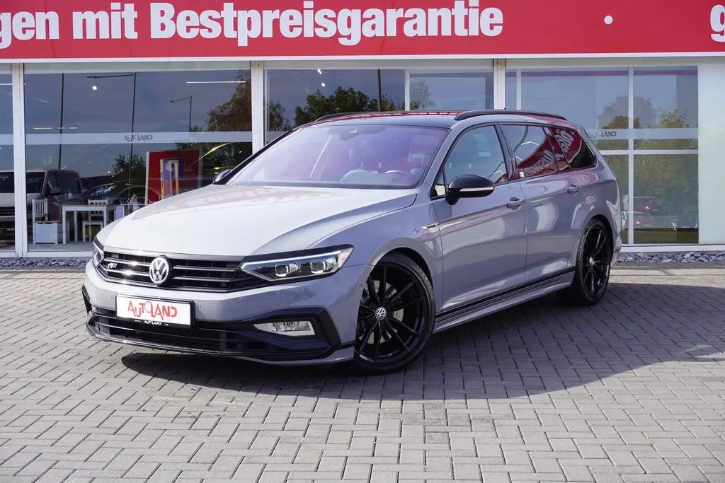 Photo 1 : Volkswagen Passat 2019 Essence