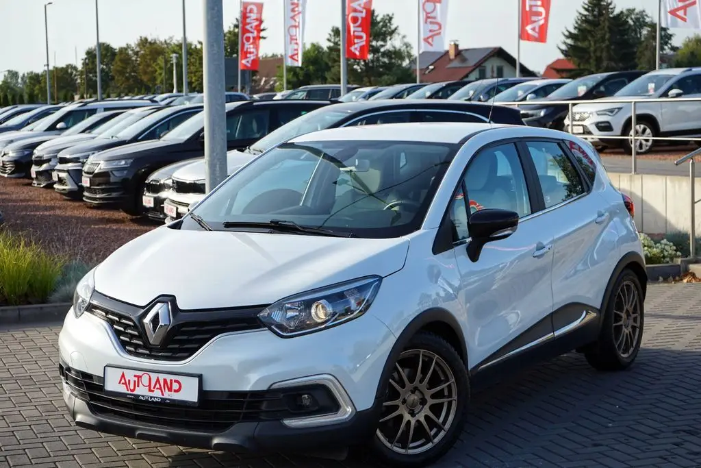 Photo 1 : Renault Captur 2017 Petrol