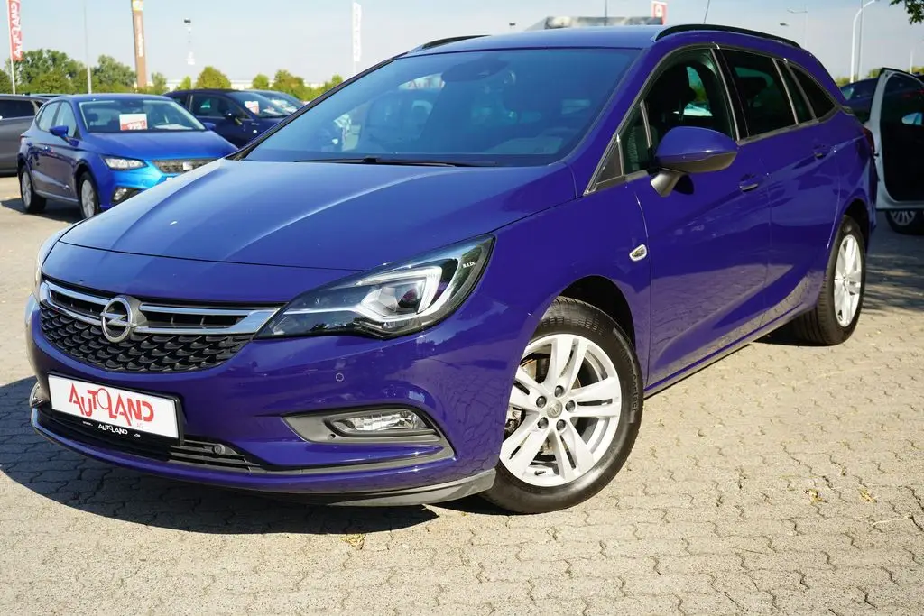 Photo 1 : Opel Astra 2017 Petrol