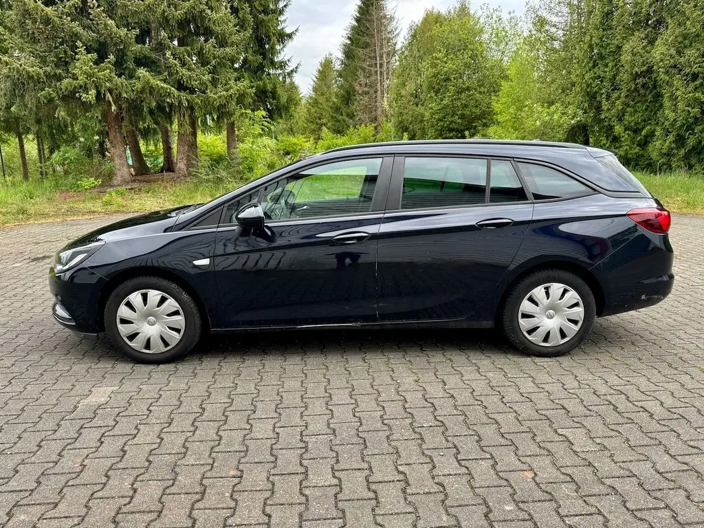 Photo 1 : Opel Astra 2019 Diesel