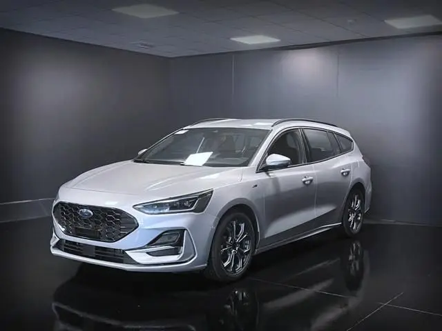 Photo 1 : Ford Focus 2023 Hybride