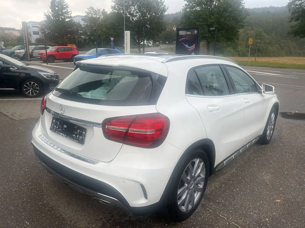 Photo 1 : Mercedes-benz Classe Gla 2019 Petrol