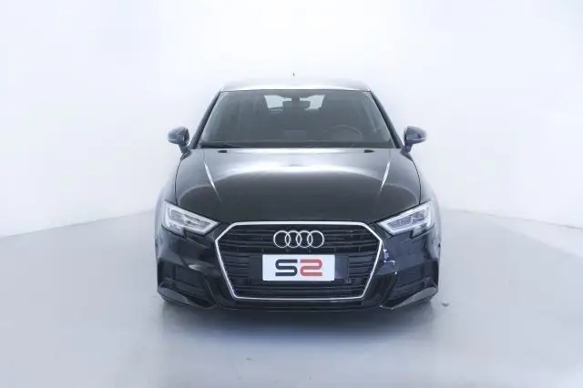 Photo 1 : Audi A3 2019 Diesel