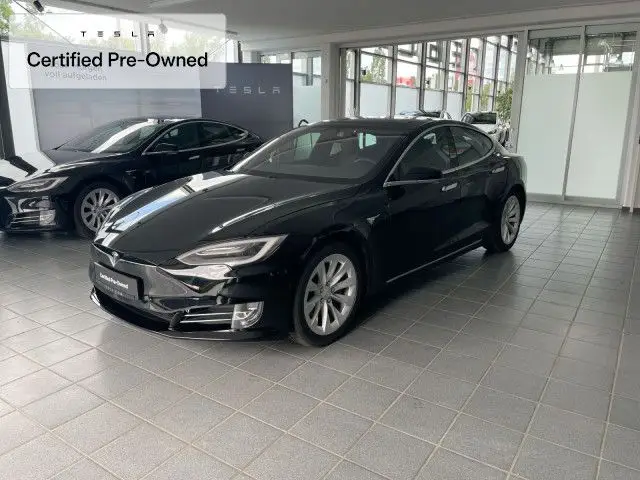 Photo 1 : Tesla Model S 2018 Non renseigné