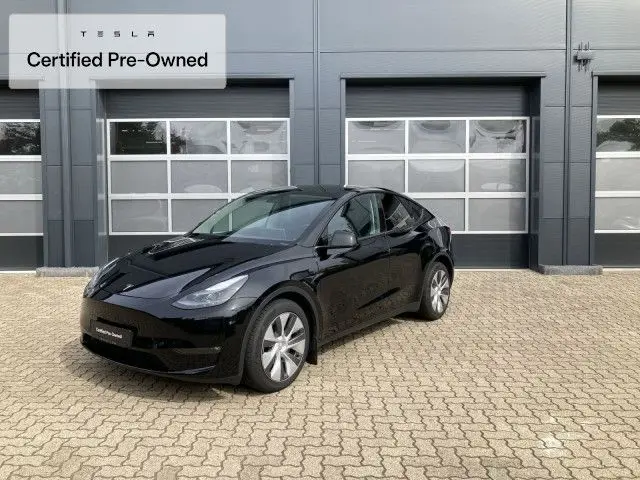 Photo 1 : Tesla Model Y 2024 Non renseigné