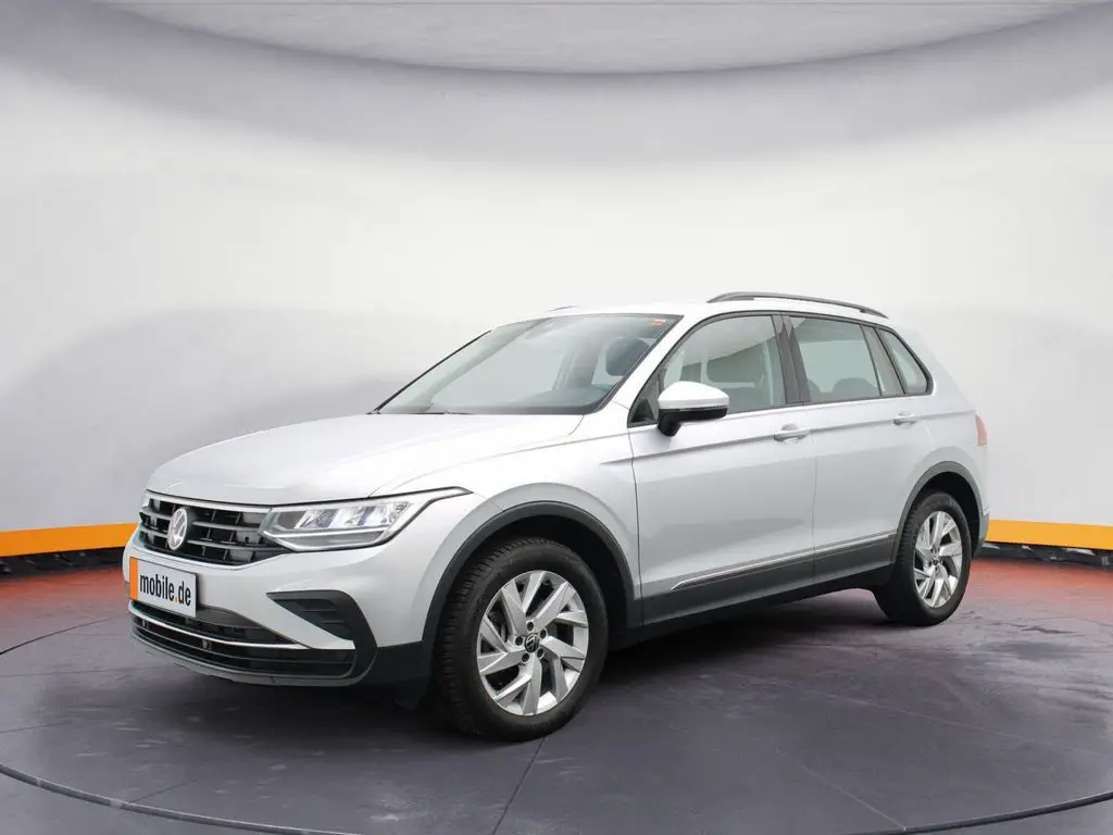 Photo 1 : Volkswagen Tiguan 2023 Petrol