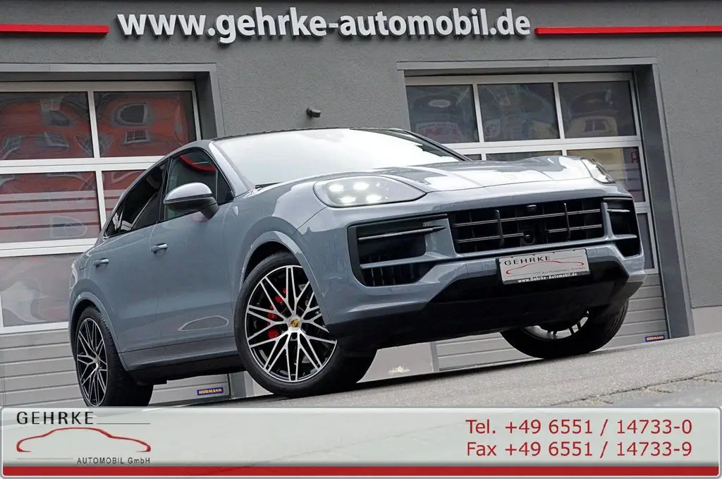 Photo 1 : Porsche Cayenne 2024 Petrol