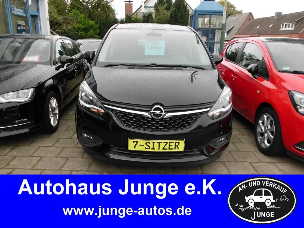 Photo 1 : Opel Zafira 2018 Essence