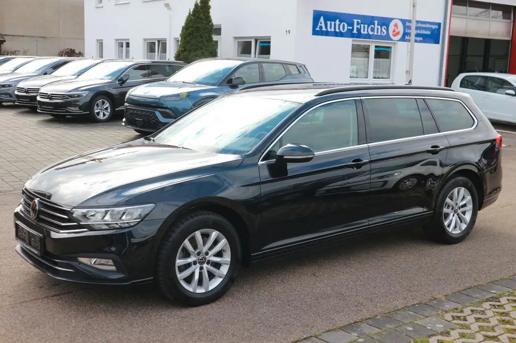 Photo 1 : Volkswagen Passat 2023 Diesel