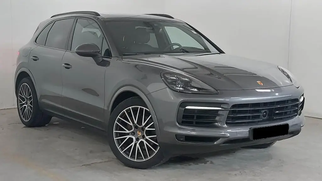 Photo 1 : Porsche Cayenne 2022 Petrol