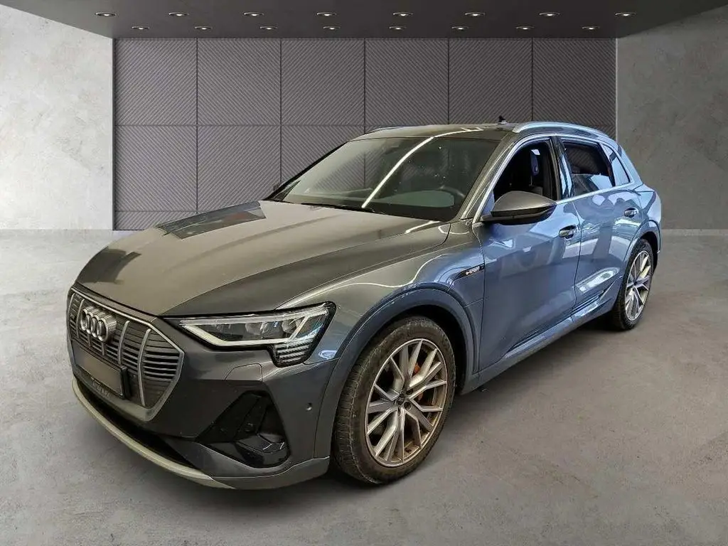 Photo 1 : Audi E-tron 2021 Not specified