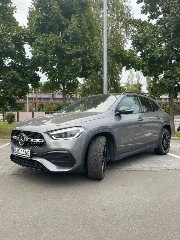 Photo 1 : Mercedes-benz Classe Gla 2022 Hybride