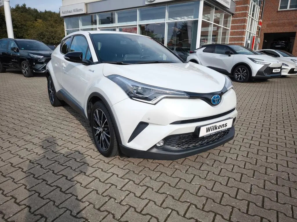 Photo 1 : Toyota C-hr 2017 Hybrid