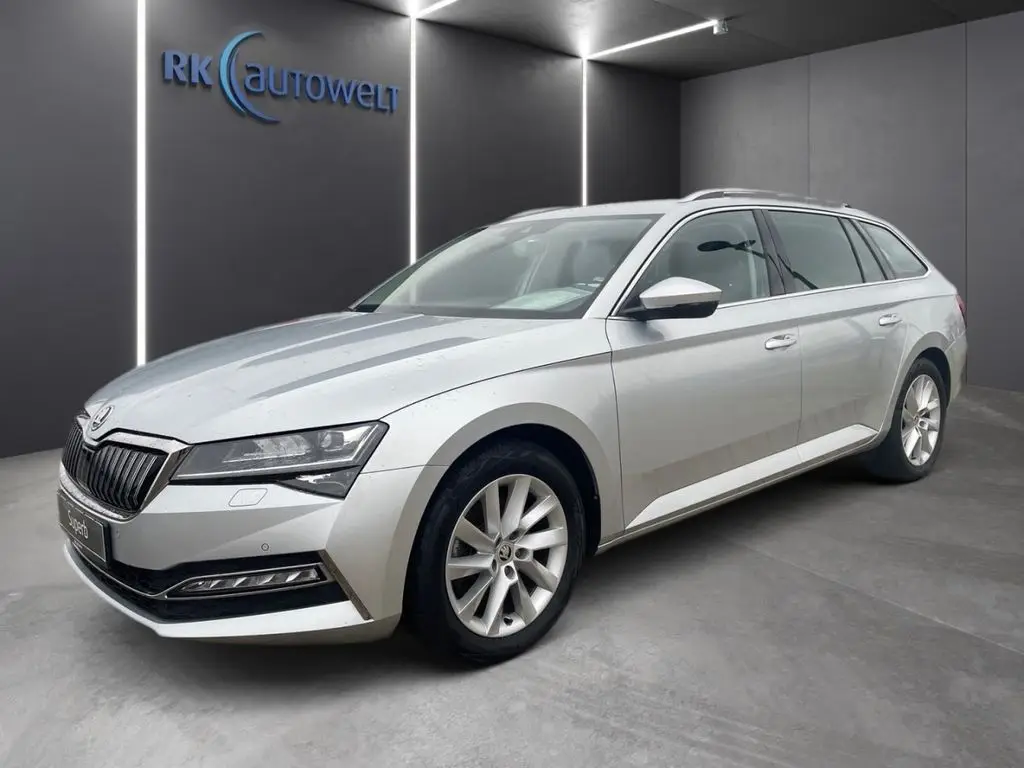 Photo 1 : Skoda Superb 2020 Hybride