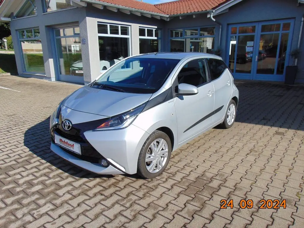 Photo 1 : Toyota Aygo X 2018 Essence