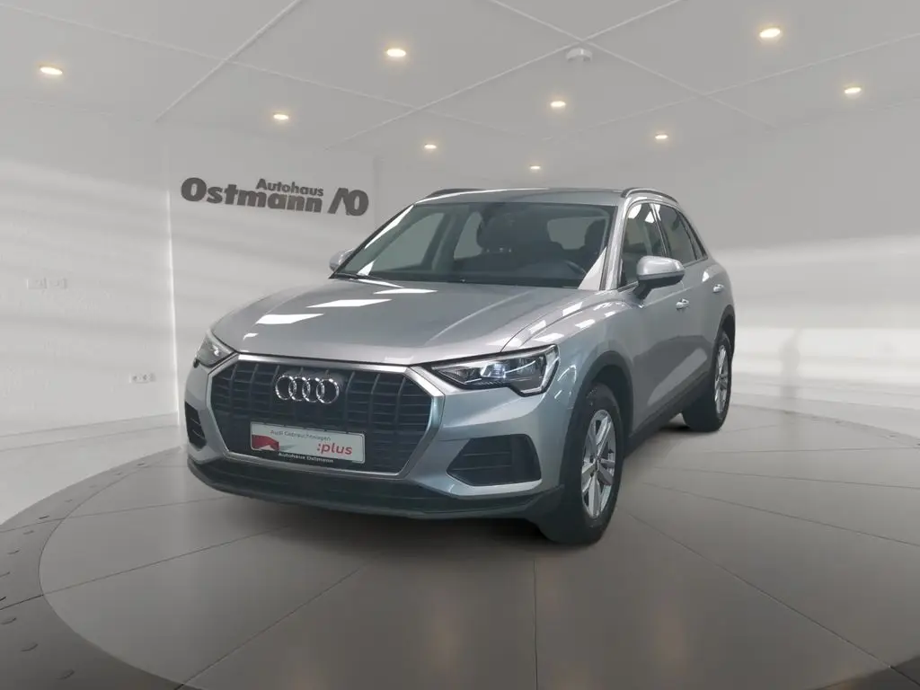 Photo 1 : Audi Q3 2020 Essence