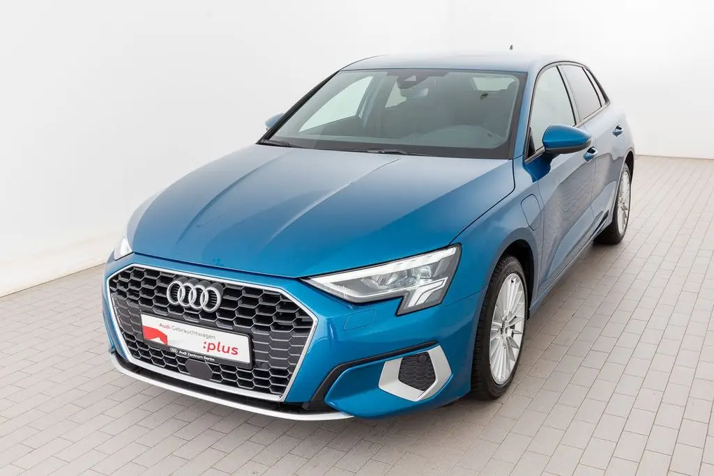 Photo 1 : Audi A3 2022 Hybrid