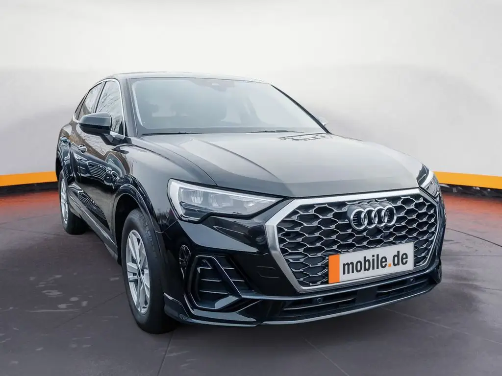 Photo 1 : Audi Q3 2021 Hybride