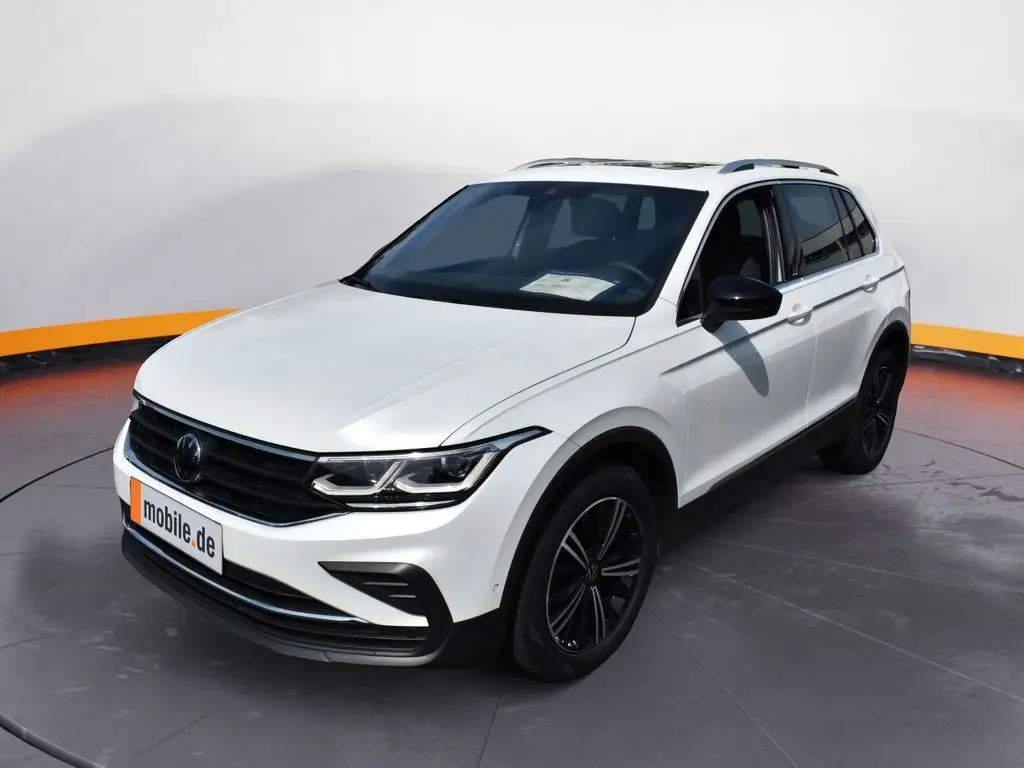 Photo 1 : Volkswagen Tiguan 2023 Essence