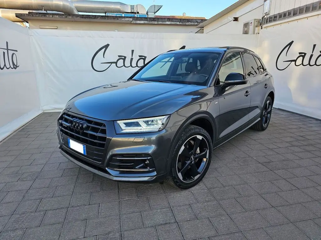 Photo 1 : Audi Q5 2018 Diesel