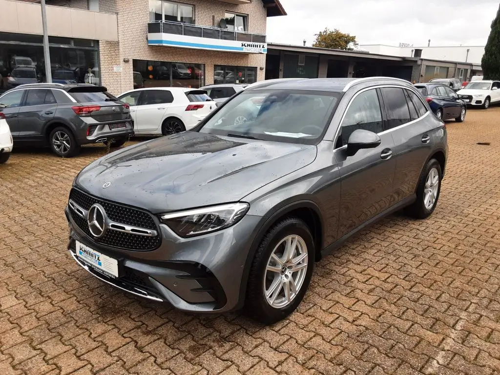 Photo 1 : Mercedes-benz Classe Glc 2023 Petrol