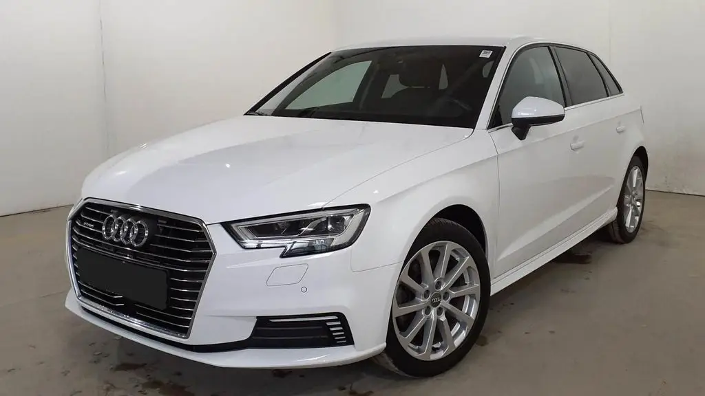 Photo 1 : Audi A3 2020 Hybride