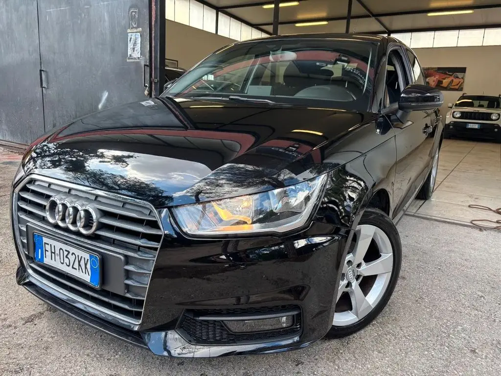 Photo 1 : Audi A1 2015 Diesel