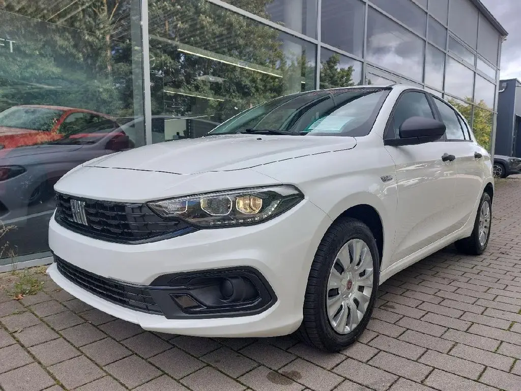 Photo 1 : Fiat Tipo 2024 Petrol