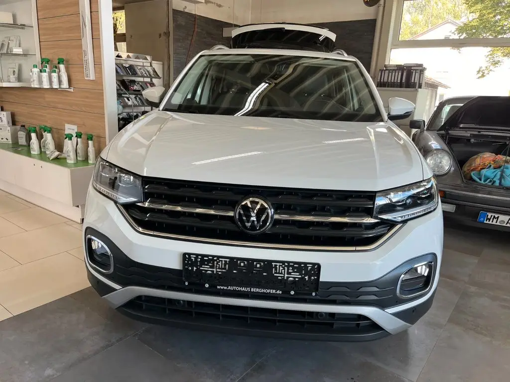 Photo 1 : Volkswagen T-cross 2022 Essence