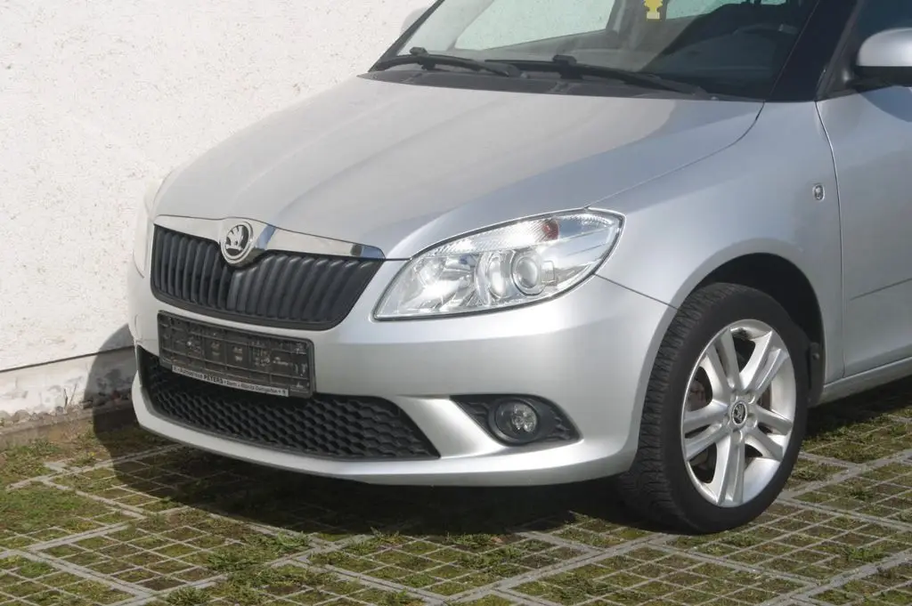 Photo 1 : Skoda Fabia 2015 Petrol