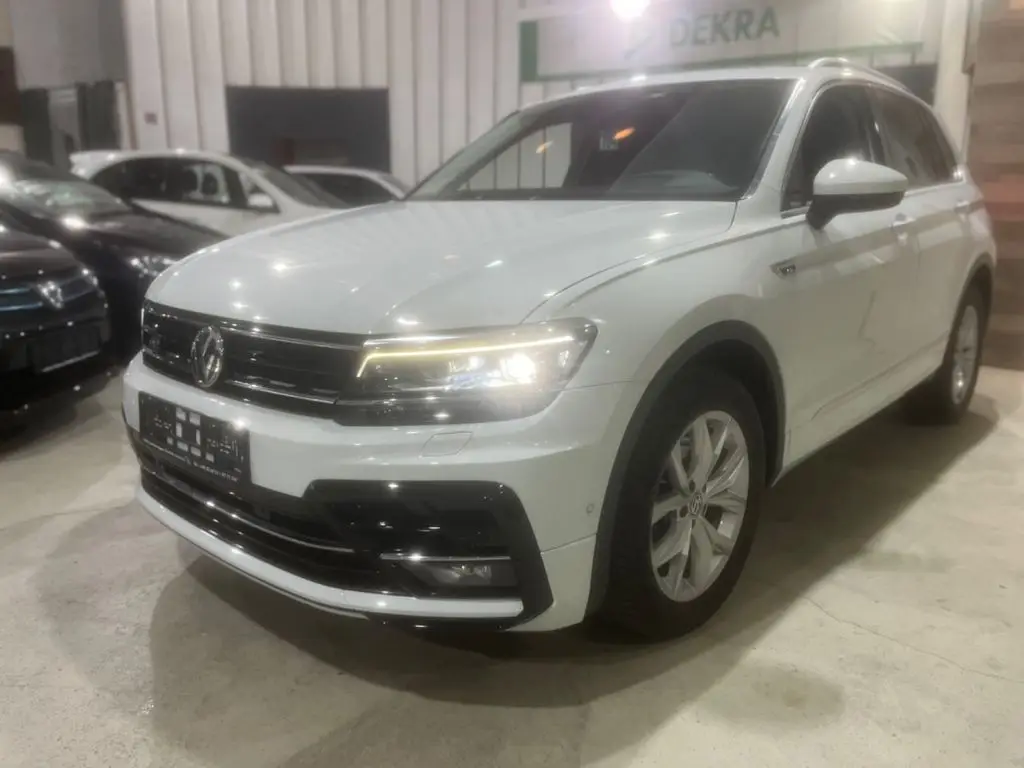 Photo 1 : Volkswagen Tiguan 2017 Essence