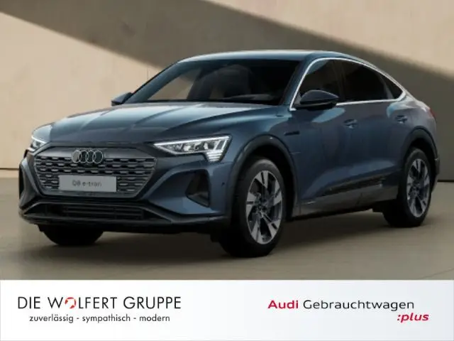 Photo 1 : Audi Q8 2023 Non renseigné