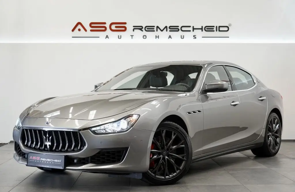 Photo 1 : Maserati Ghibli 2019 Essence