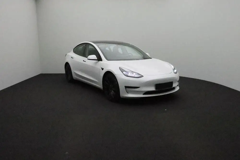 Photo 1 : Tesla Model 3 2021 Non renseigné