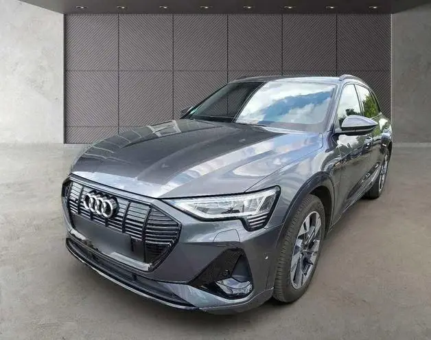 Photo 1 : Audi E-tron 2021 Non renseigné