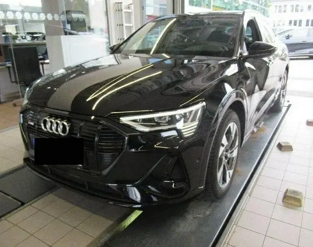 Photo 1 : Audi E-tron 2021 Not specified