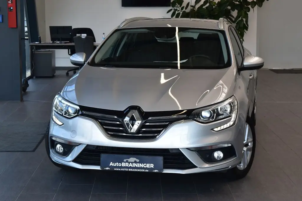 Photo 1 : Renault Megane 2018 Diesel