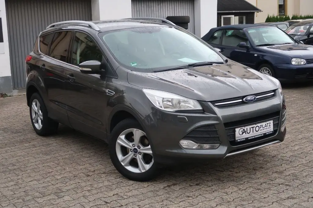 Photo 1 : Ford Kuga 2015 Petrol