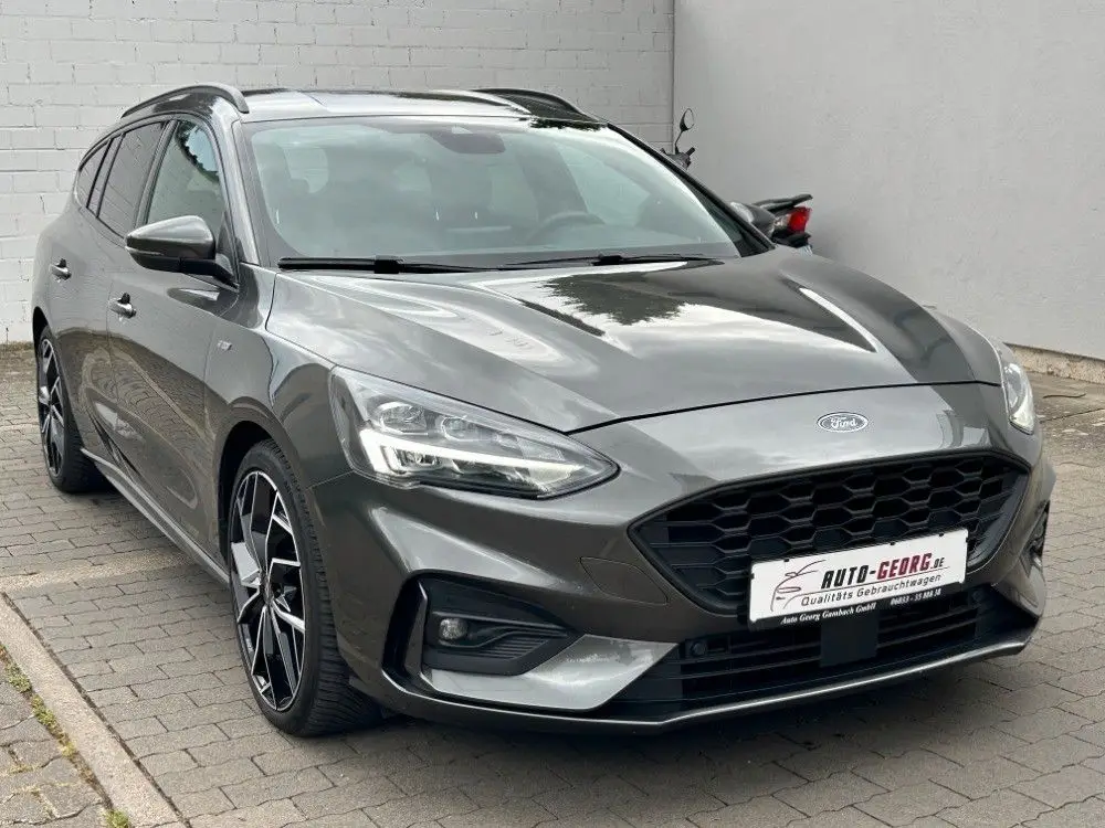 Photo 1 : Ford Focus 2019 Petrol