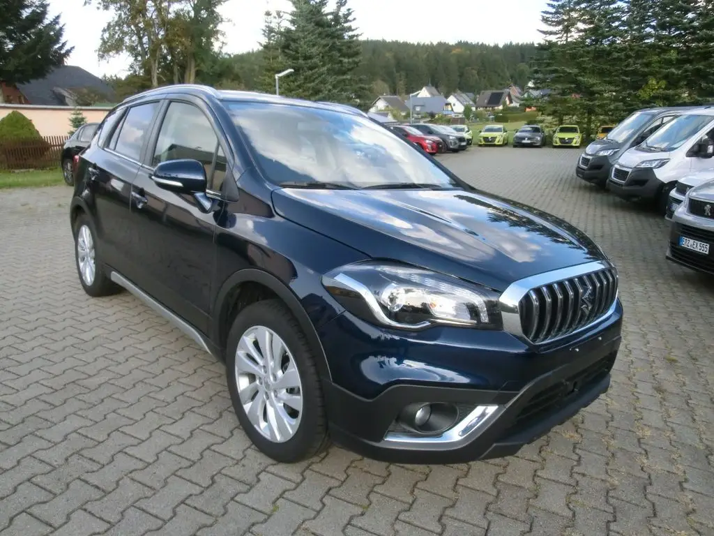 Photo 1 : Suzuki Sx4 2020 Petrol