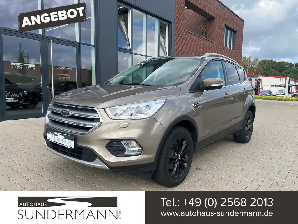 Photo 1 : Ford Kuga 2019 Essence