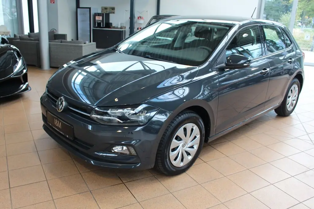 Photo 1 : Volkswagen Polo 2018 Petrol