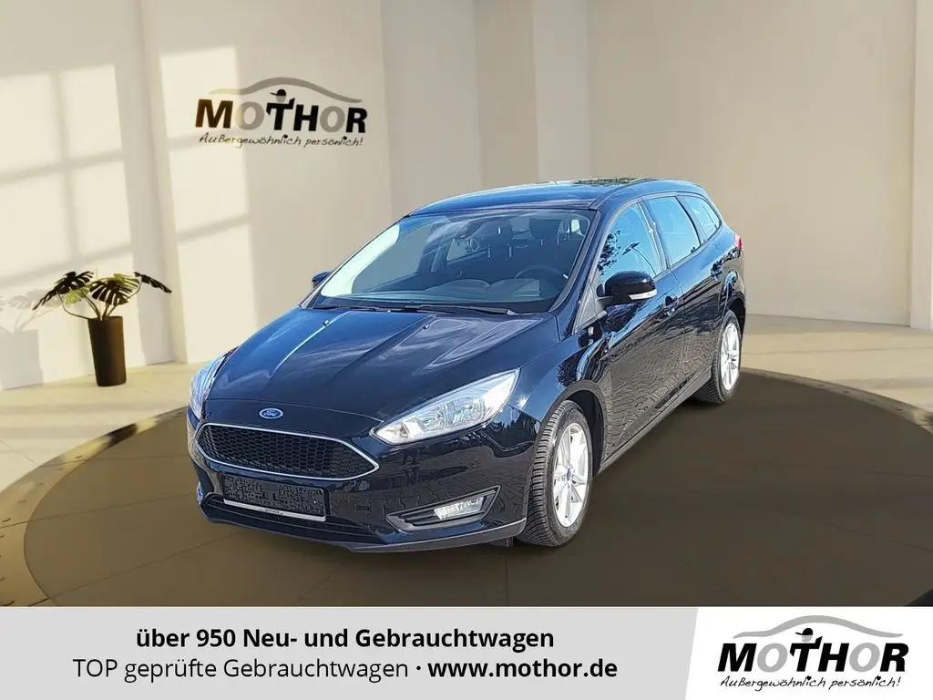 Photo 1 : Ford Focus 2016 Petrol