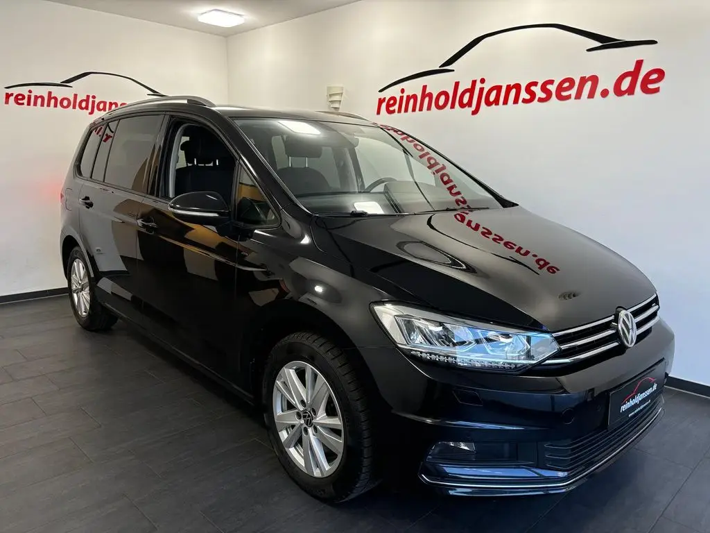 Photo 1 : Volkswagen Touran 2019 Petrol