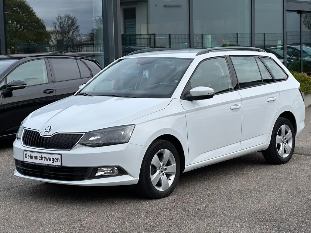 Photo 1 : Skoda Fabia 2018 Petrol