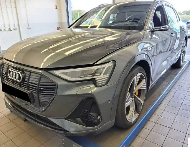 Photo 1 : Audi E-tron 2021 Not specified