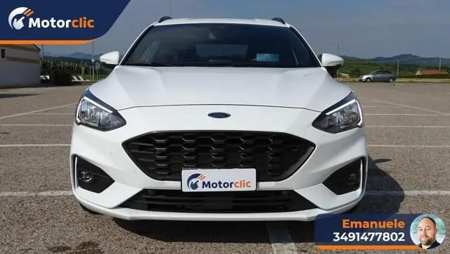 Photo 1 : Ford Focus 2018 Petrol