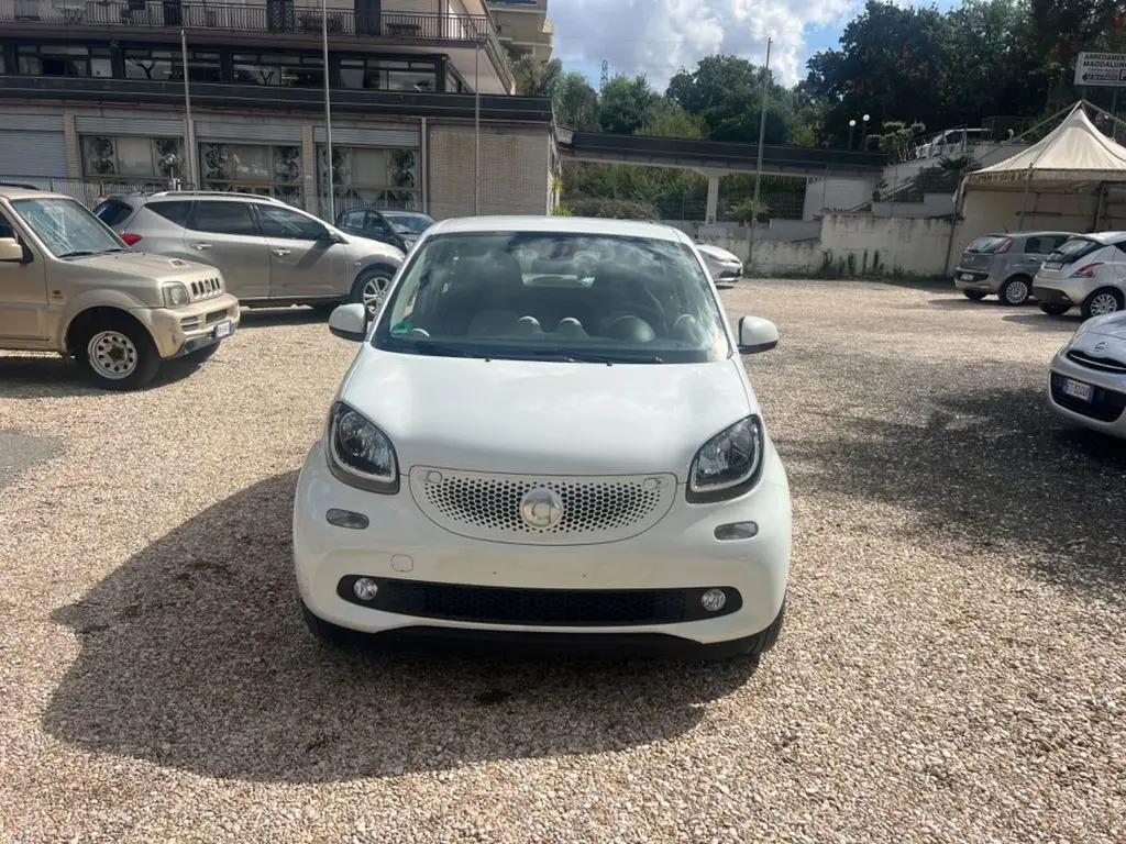 Photo 1 : Smart Forfour 2015 Petrol