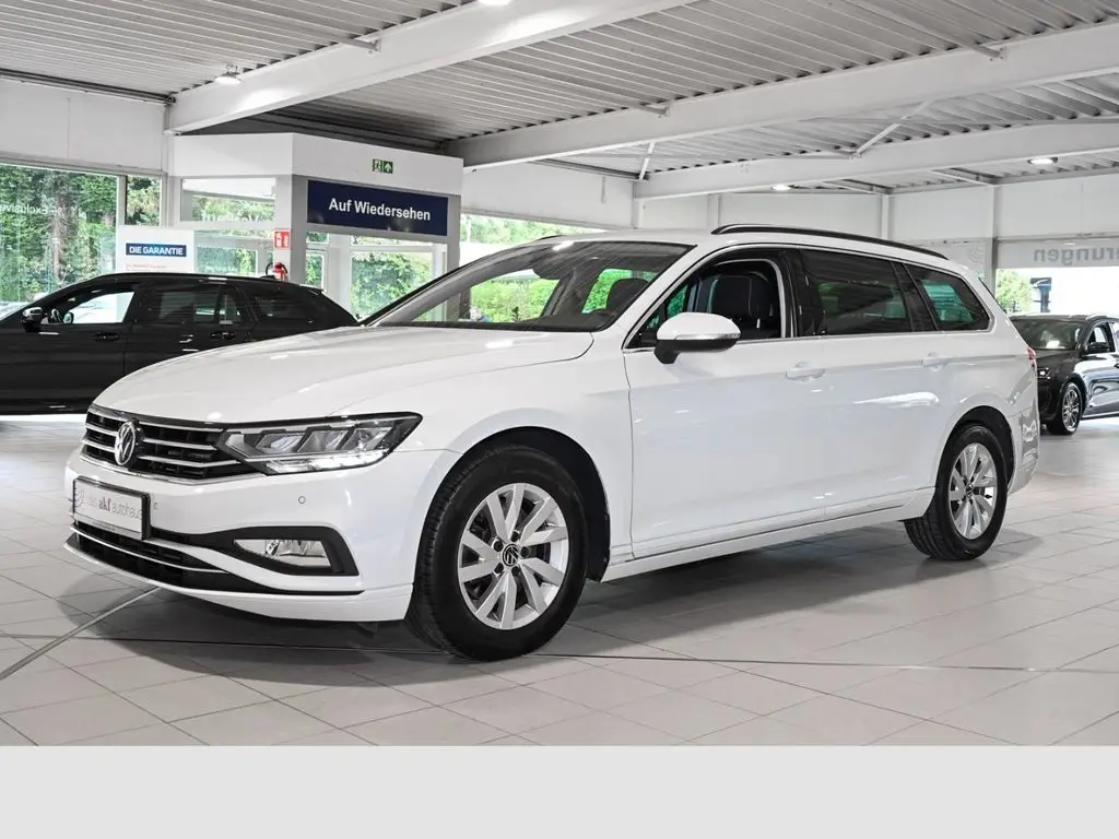 Photo 1 : Volkswagen Passat 2023 Diesel